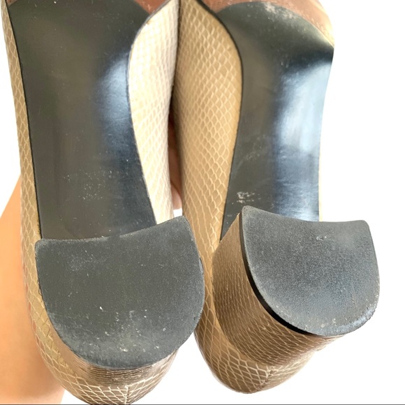 Stuart Weitzman square toe cream leather heels - Picture 7 of 8